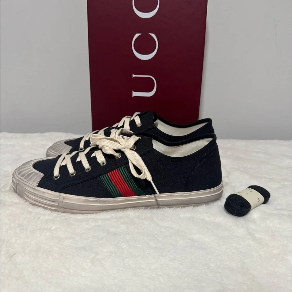 Gucci stylish sneakers